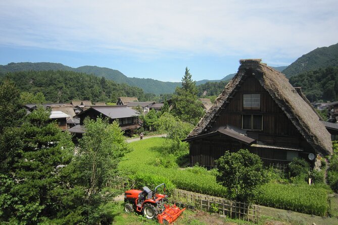Shirakawago Day Trip from Kanazawa (With Hida Takayama)