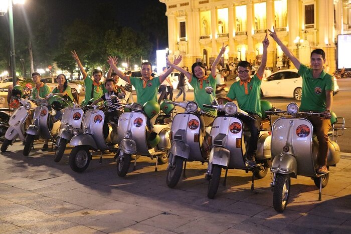 Hanoi By Night Food Tour - Vespa Tour