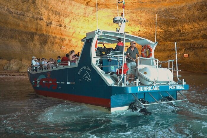 Dolphin Watching & Benagil cave
