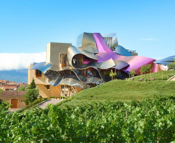 Day trip to visit Marqués de Riscal & self-guided walk in La Guardia