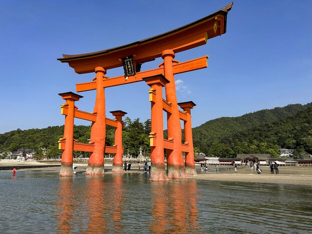 Full Day Hiroshima & Miyajima Tour
