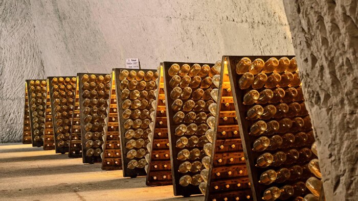 Ruinart guided visit with Tastings & UNESCO Champagne caves