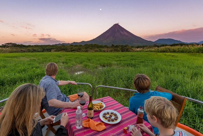 Private Sunset Cruise with Wine & Cheese on Lake Arenal