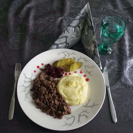 Home Visit and Local Food Experience (Summer/Autumn)