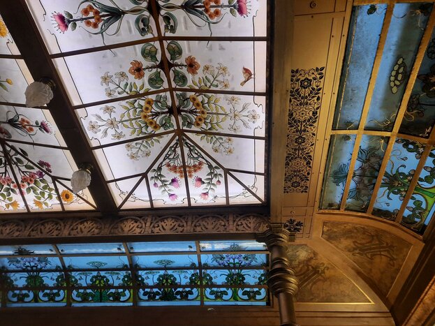 Architecture & Art Nouveau tour