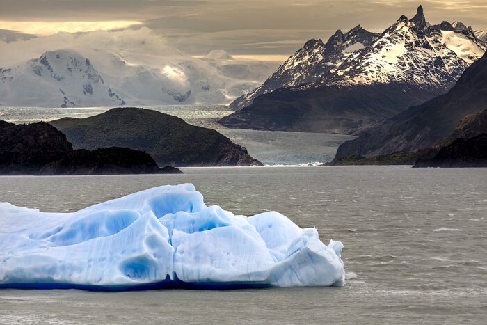 Walk along Lago Grey (Grey Lake) in Torres del Paine National Park