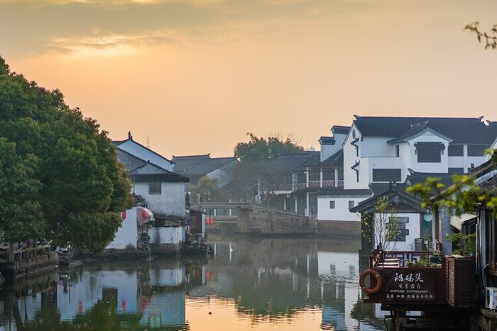 Tongli Water Town (with boat cruise)