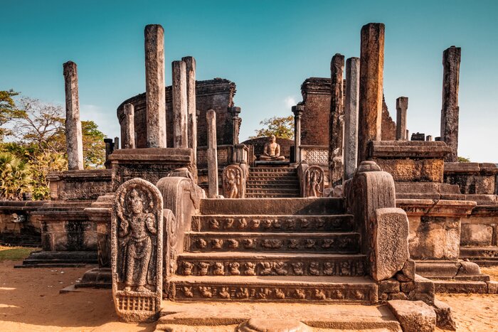 Explore the Ancient City of Polonnaruwa