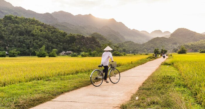Cycling in Mai Chau