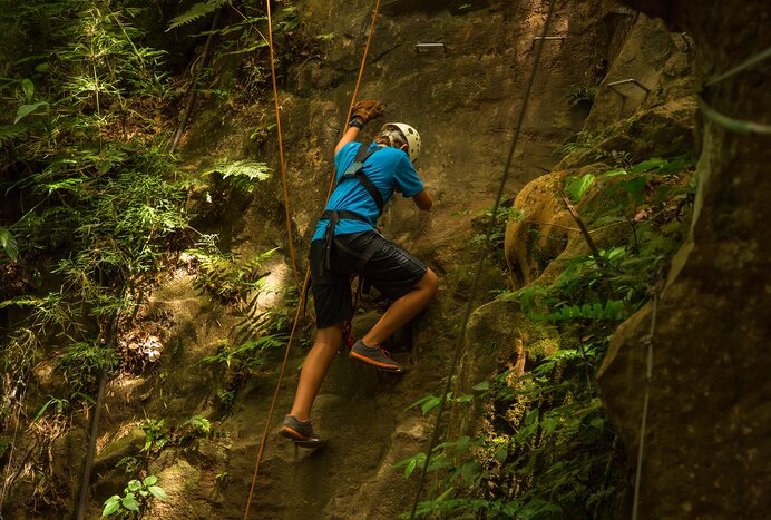 Go canyoning off cliffs and waterfalls in Turrialba
