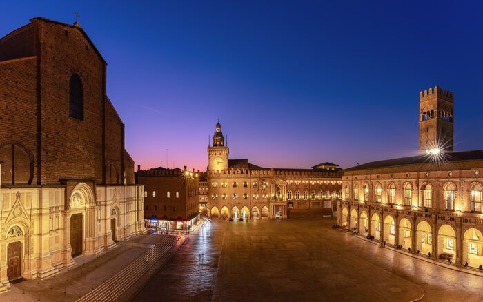 Bologna Foodie Experience at Sunset