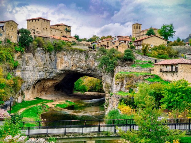 Drive to the UNESCO-listed city of Burgos, a stop along the Camino de Santiago pilgrimage route