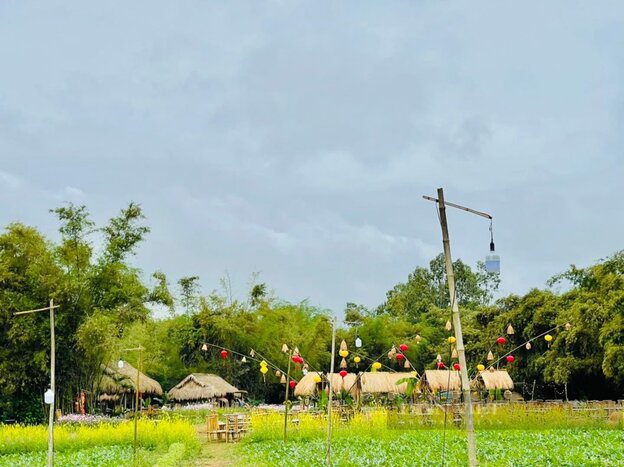 Hoi An -  biking Go Noi Village  - Hoi An