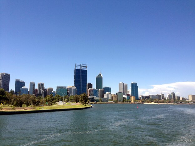 Perth & Fremantle City Explorer & Swan River Cruise - Morning Tour