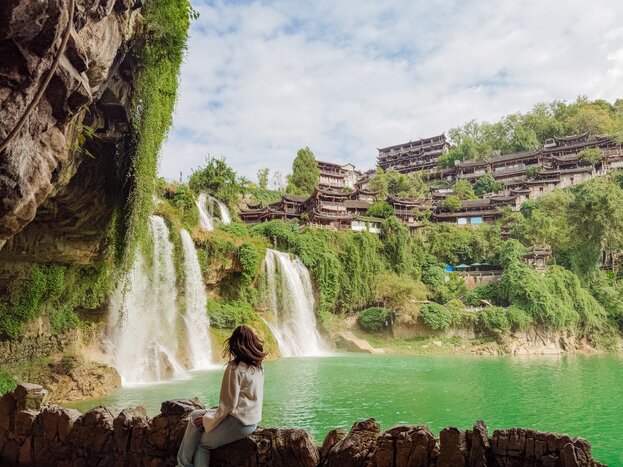 Travel from Fenghuang (Phoenix) Ancient Town Town to Furong