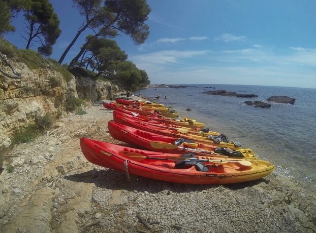 Kayaking in the Cap d'Antibes