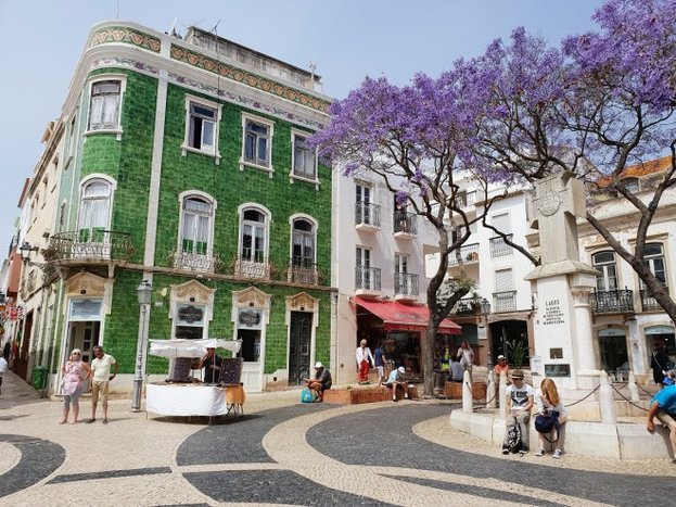 Self-Guided Walking Tour: Exploring Lagos Old Town