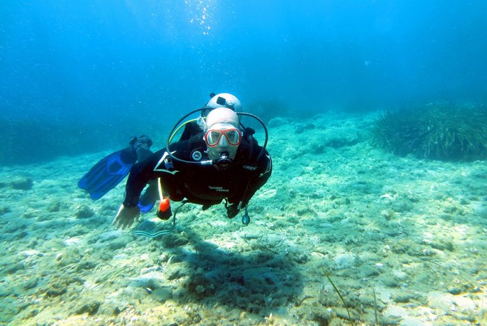 Scuba diving in Paros