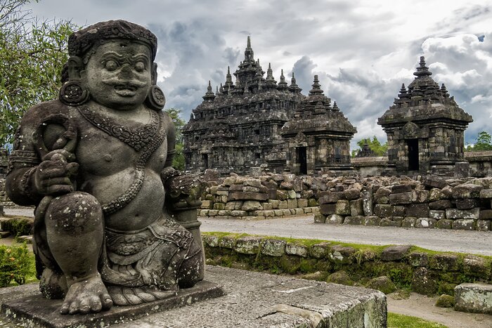 On an itinerary that includes time spent on Java, you'll visit the Plaosan Complex, one of the Buddhist temples located in Bugisan village