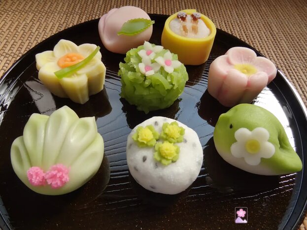 Wagashi Sweets Making Experience with an Artisanal Confectioner (Wagashi Issho)