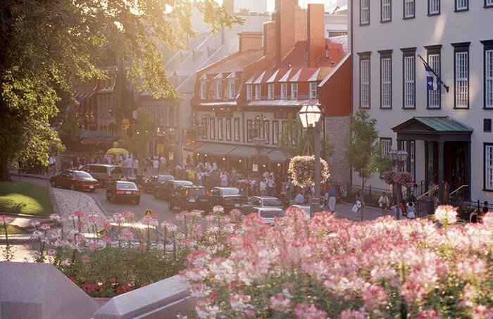 Historical walking tour of Quebec City