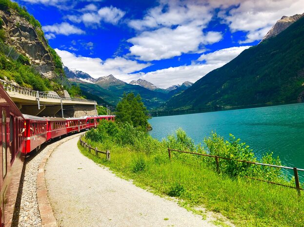 Alps Excursion: Bernina Train Tour from Lecco/Varenna/Bellagio