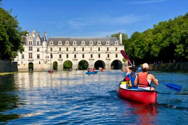 Canoe the Cher River, Chenonceau Castle