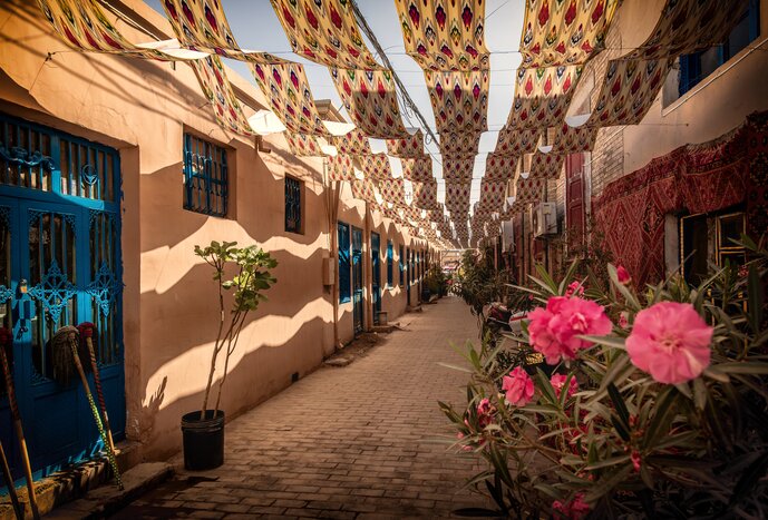 Stay two nights in Kuqa and take day trips to nearby ruins and the Tianshan Grand Canyon