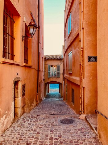 Saint tropez on your way to the French Riviera with a private driver
