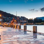 Walk along Lake Wakatipu in the early morning, Queenstown
