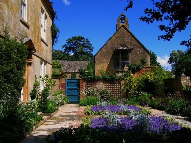 Hidcote Gardens Visit - Arts and Crafts inspired intricately designed spaces