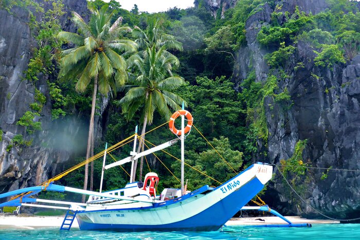 Island hopping in El Nido - Tour D - group tour