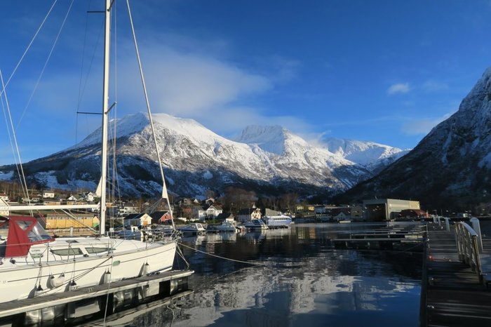 Explore Hardangerfjord
