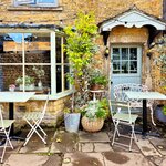 You'll find plenty of quaint cafés in the Cotswolds