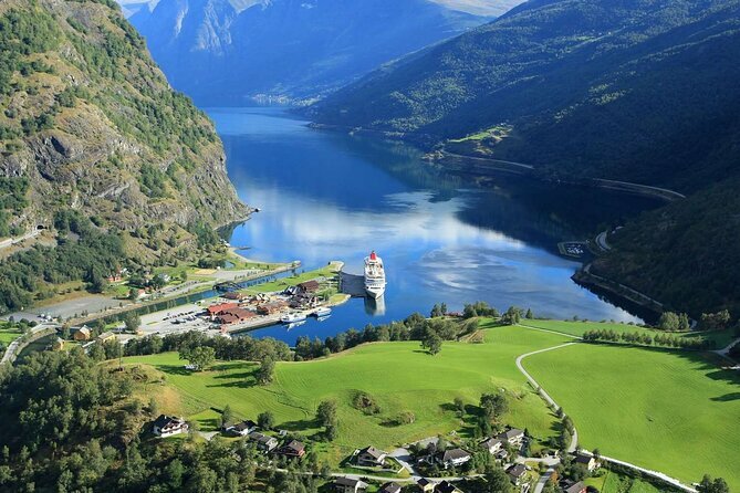 Norwegian Nature Unveiled — Bergen to Nærøyfjorden, Flåm & Stegastein Day Adventure