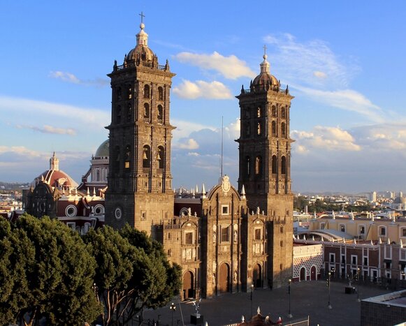 Walking tour of the historic center of Puebla