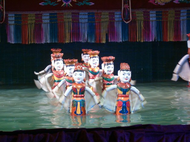Watching Water Puppet Show (N)