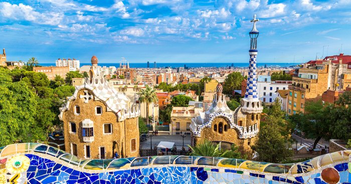 Barcelona private guided tour of Gaudi masterpieces: Guell Park and "Sagrada Familia" Cathedral.
