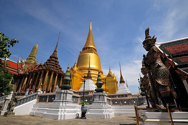 Walking Tour - Grand Palace, Wat Pho & Wat Arun