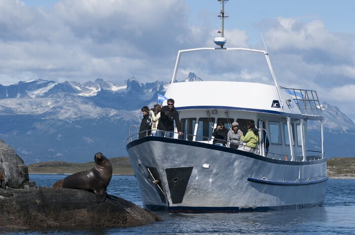 Navigation Sea Lions (Yatch)