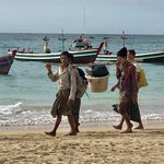 Fishermen arriving to head out again | Photo taken by Gregory R