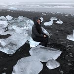 The icebergs at Diamond Beach come from Jökulsárlón Glacial Lagoon.  | Photo taken by John P