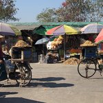 Stop on the road to Kalaw | Photo taken by Gregory R