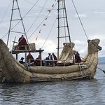 Totora boat | Photo taken by Alfredo H