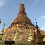 Goodbye Swedagon Pagoda | Photo taken by Gregory R