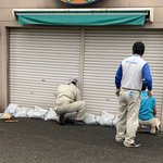 Preparing for the Typhoon | Photo taken by peter e