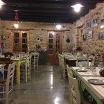 Skreka’s, best meal in Greece! | Photo taken by Vickie B