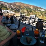 Snack at the Perasma Cafe, Koronos | Photo taken by Tom B