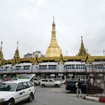 View of Sule Pagoda from Maha Bandula Park | Photo taken by Su-Lin T