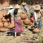 Local potters, Mandalay | Photo taken by ALAN G